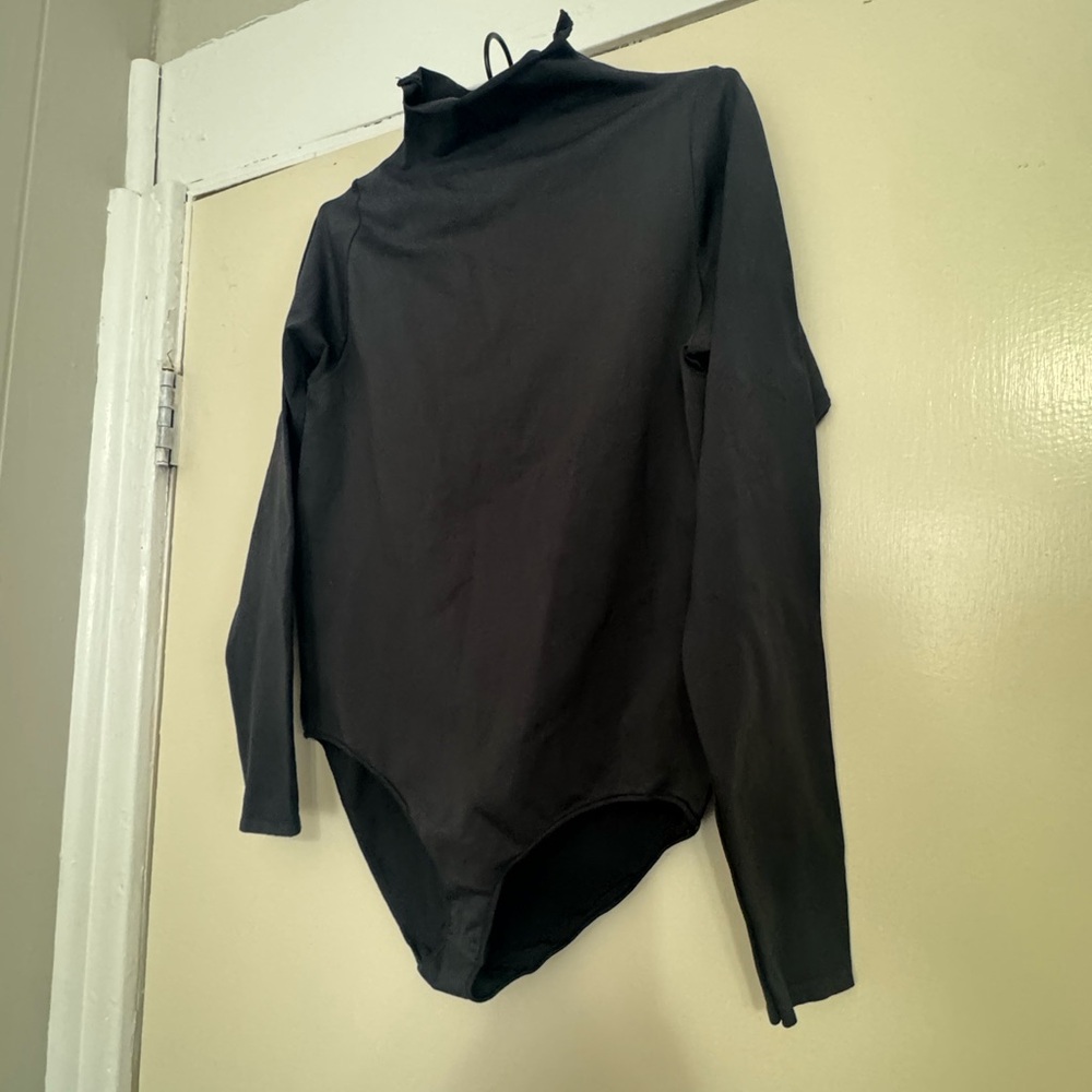 SKIMS Black Mock Neck Long Sleeve Bodysuit - Picture 7 of 8